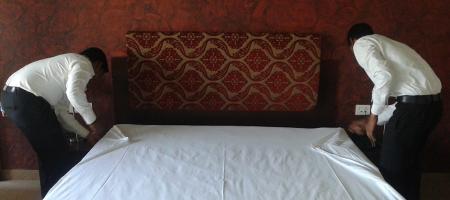 Bed making demo - for Guest house or service apartment services